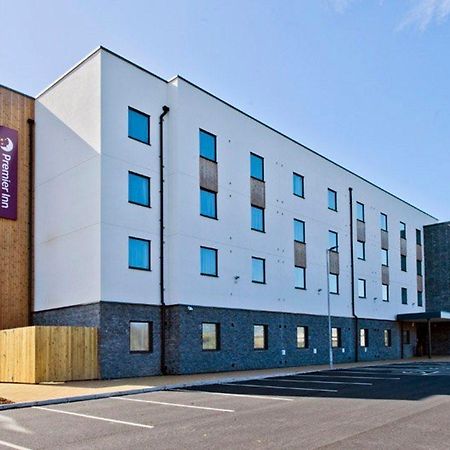 Premier Inn Holyhead Esterno foto
